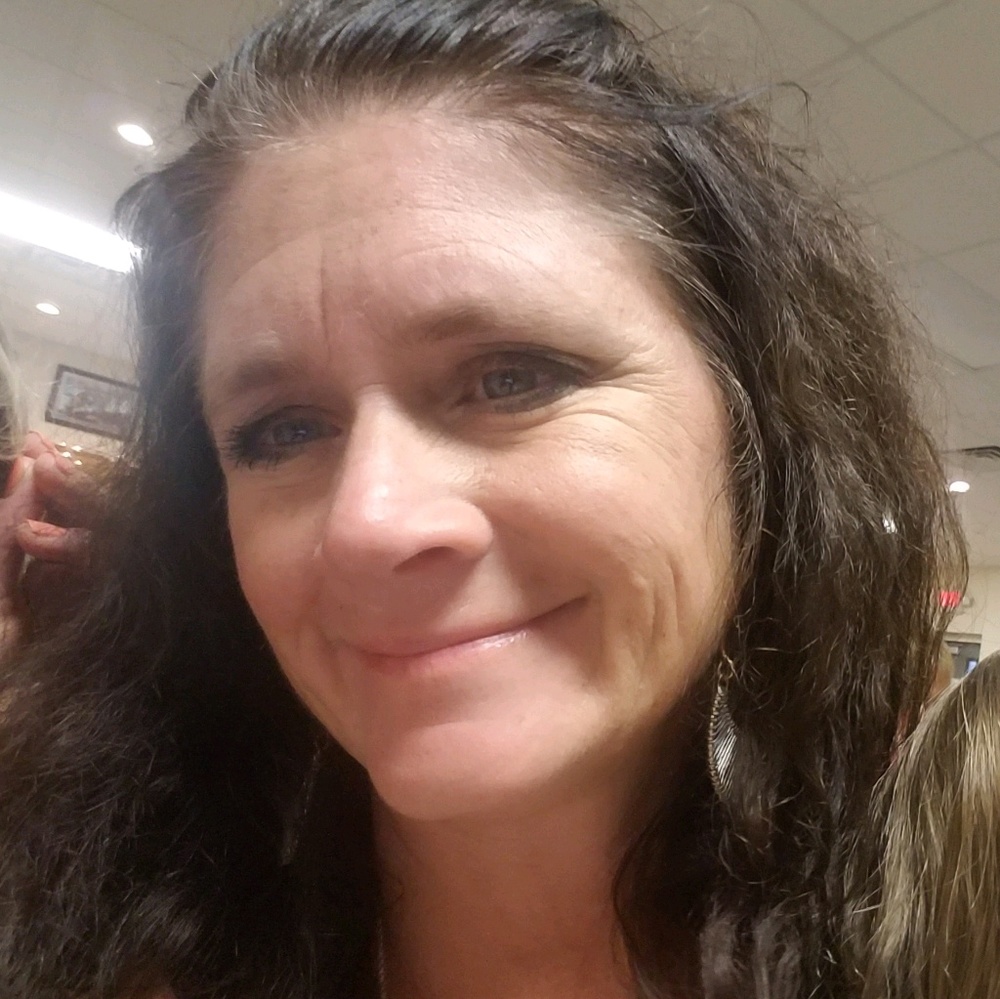 Meet your Posher, Cristina